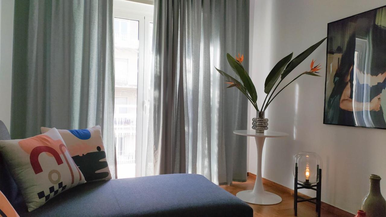 Stylish, Modern Apartment In Athens City Centre. Exterior photo